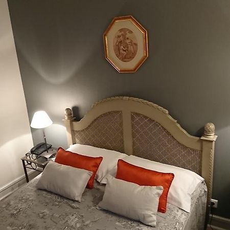 Hotel Restaurant Palais Cardinal 圣艾米隆 外观 照片
